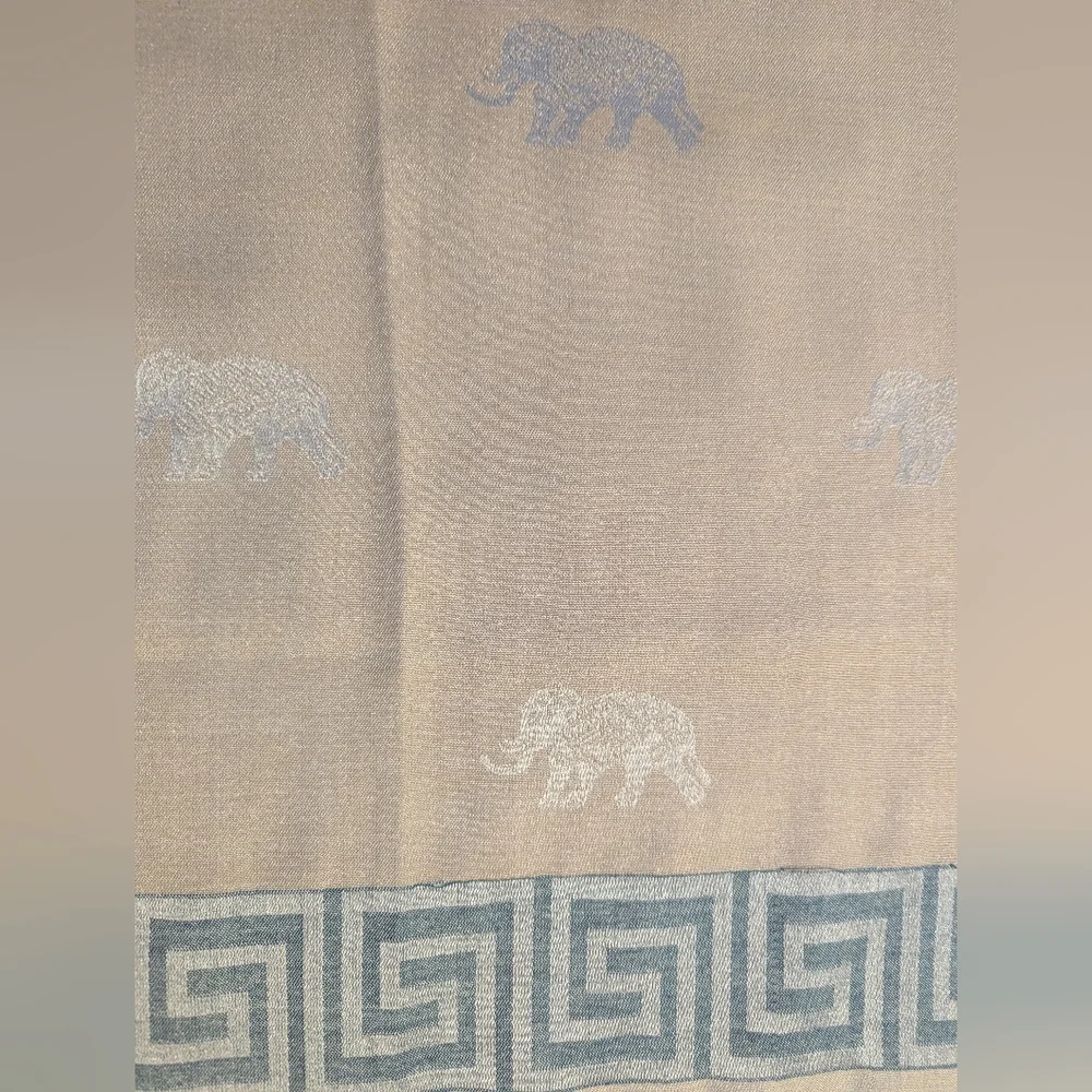 NWOT Beautiful Scarf Elephant Design Japan